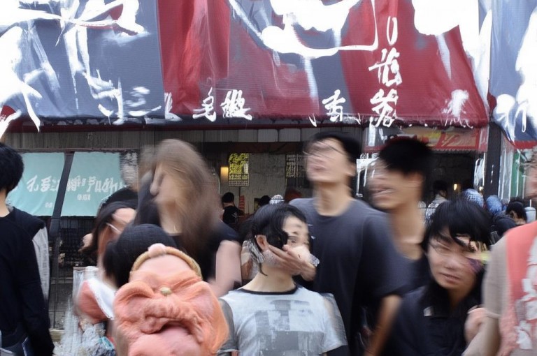 久畔业务网、雄心卡盟提供全网最低自助下单服务，包括抖音点赞等。
